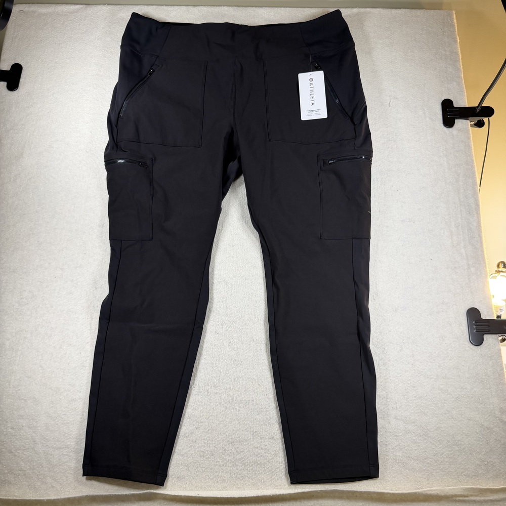 Athleta Headlands Hybrid Cargo II Tight Women's Black Pants Size 24 Plus Hiking